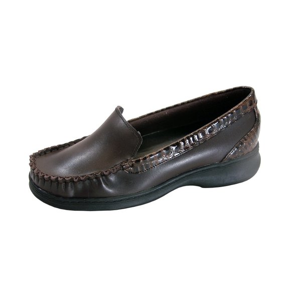 wide width moccasin shoes